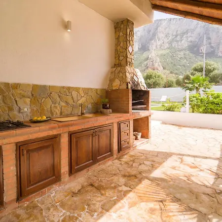 Feriehus Pet Friendly In With Kitchen Palermo